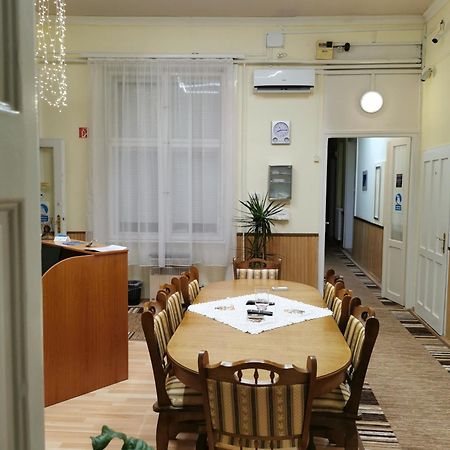 Baross-Hat 5 Сольнок Экстерьер фото